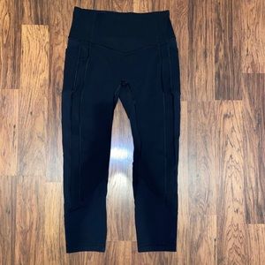 Lululemon All The Right Places Sz 8 Black